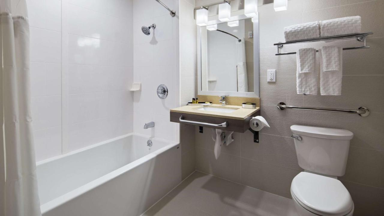 | Best Western Plus Stadium Inn