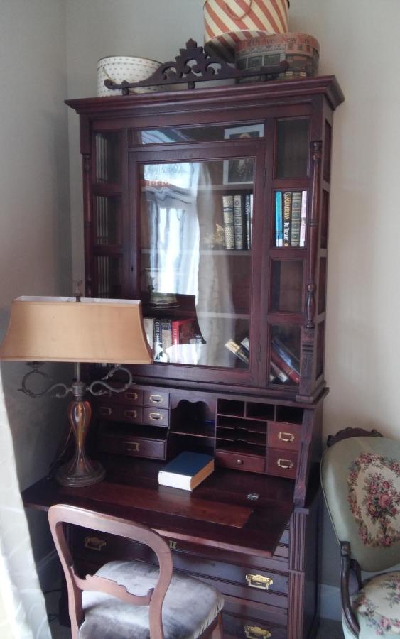 | Inntiquity, A Country Inn