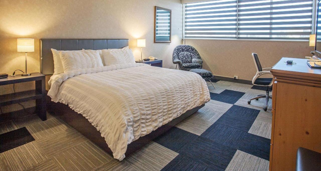  | The Rushmore Hotel & Suites, BW Premier Collection
