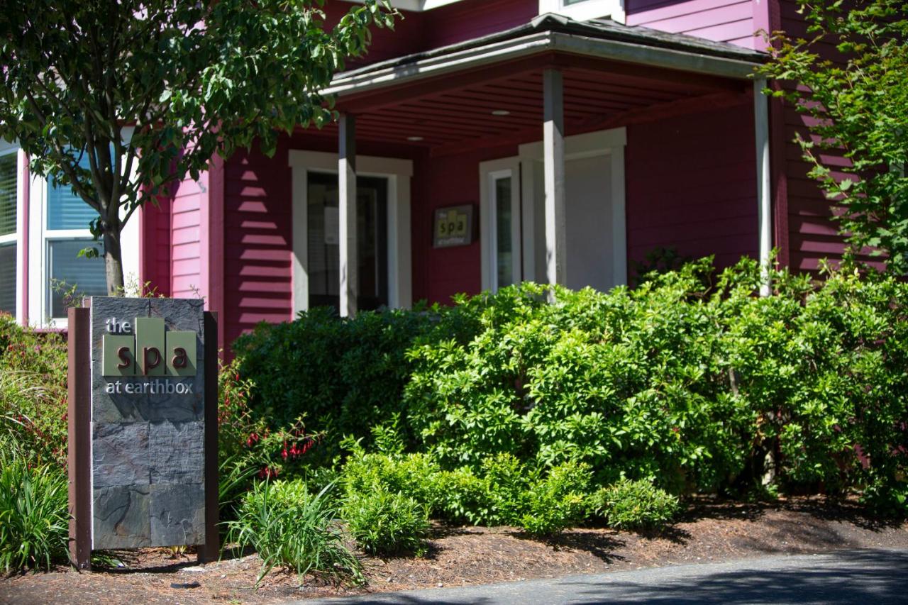 | Earthbox Inn & Spa