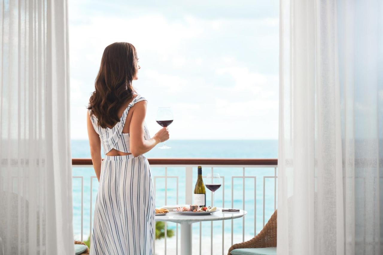 King Studio Suite with Ocean View at Four Seasons Resort Palm Beach