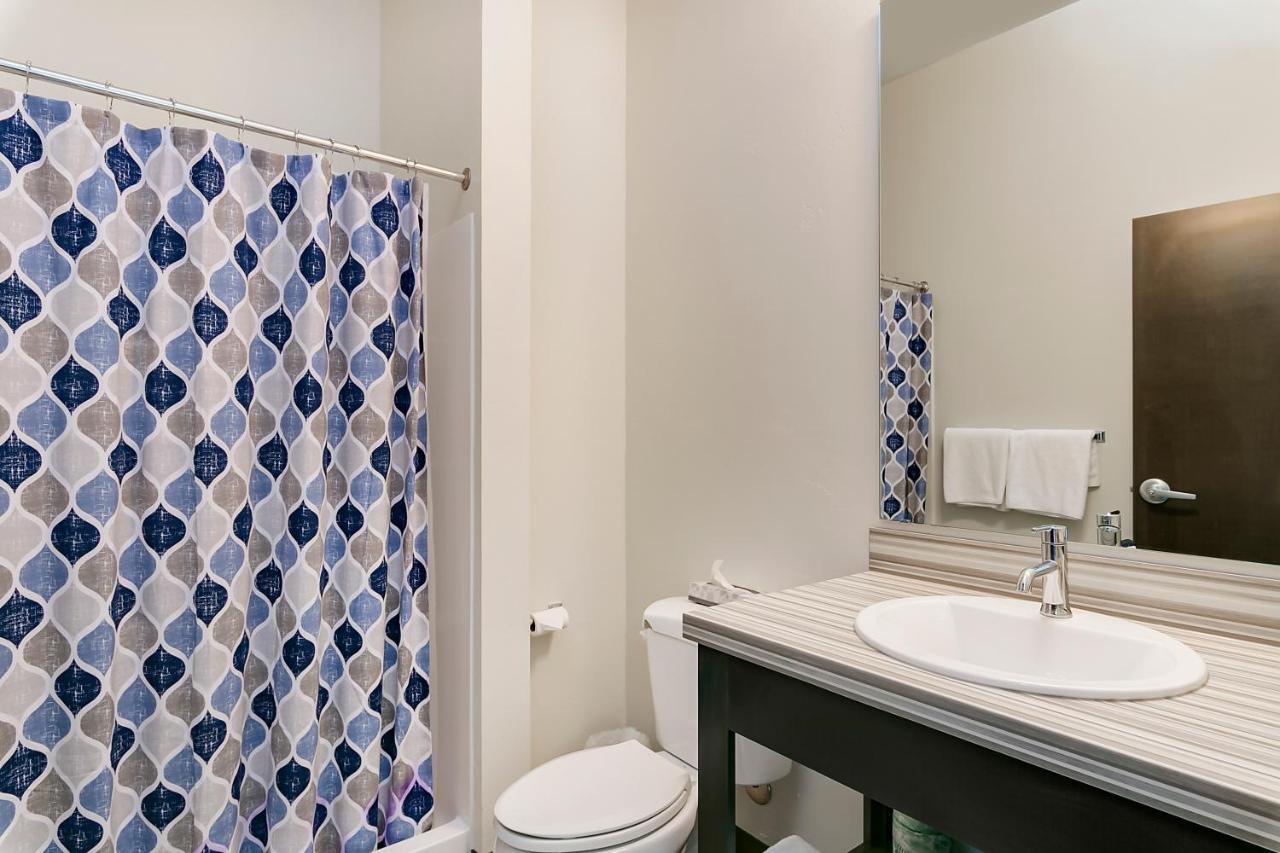 | Silver Creek Hotel