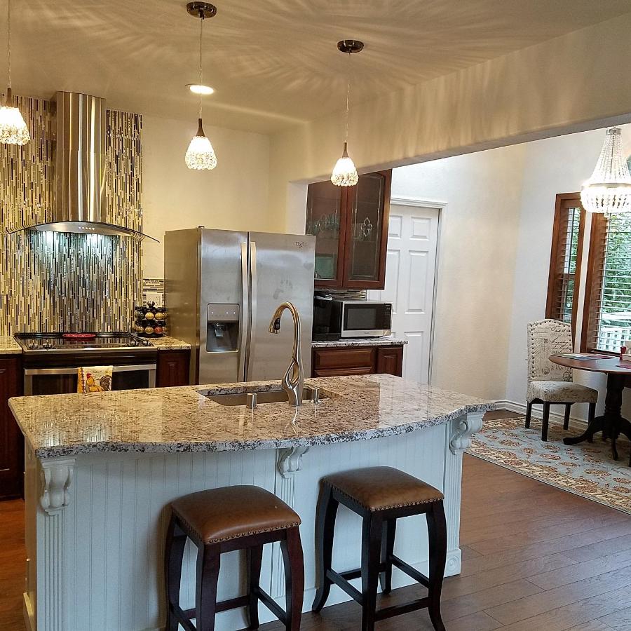 | Arbor Rouge Cottage