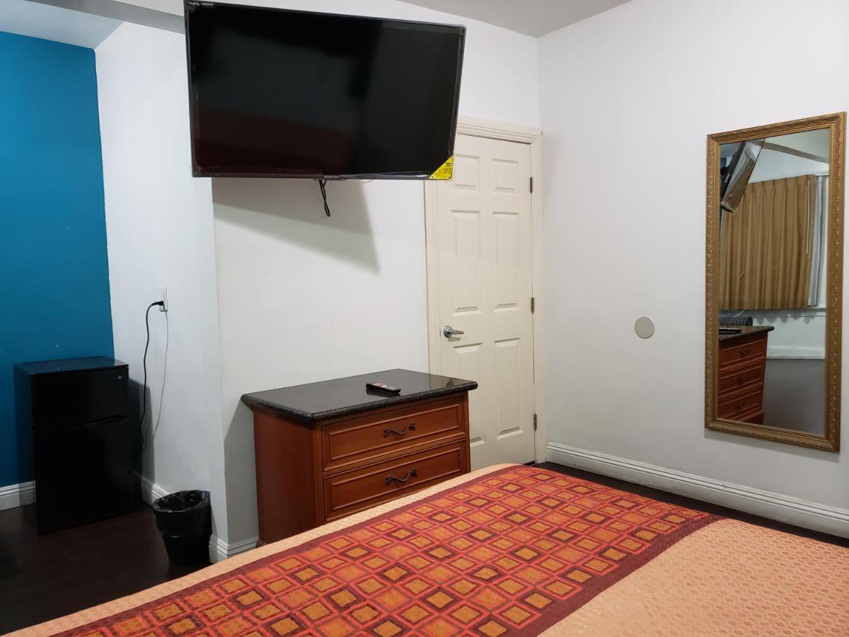 | Stuart Hotel