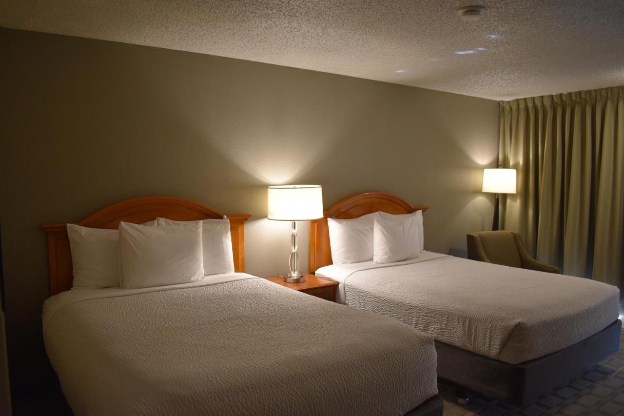 Queen Room with Two Queen Beds at Inn At The Convention Center
