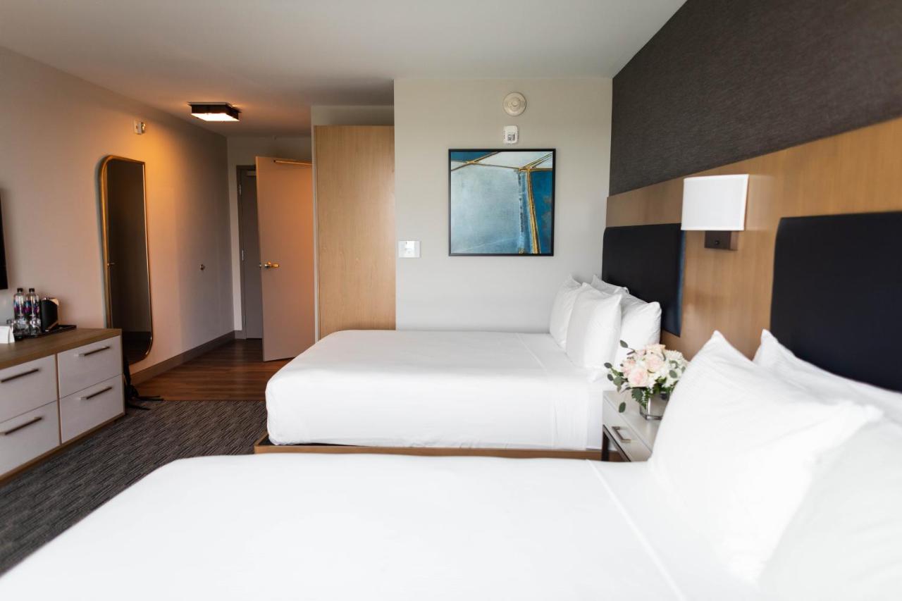 Standard Queen Room with Two Queen Beds at Legacy Hotel at IMG Academy