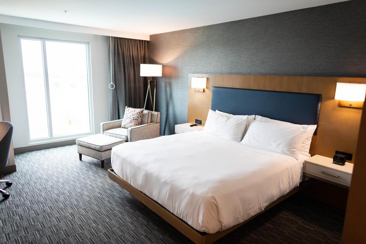 Standard King Room at Legacy Hotel at IMG Academy
