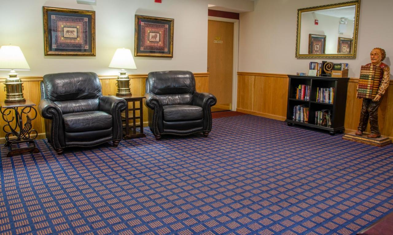 | Harrington Inn