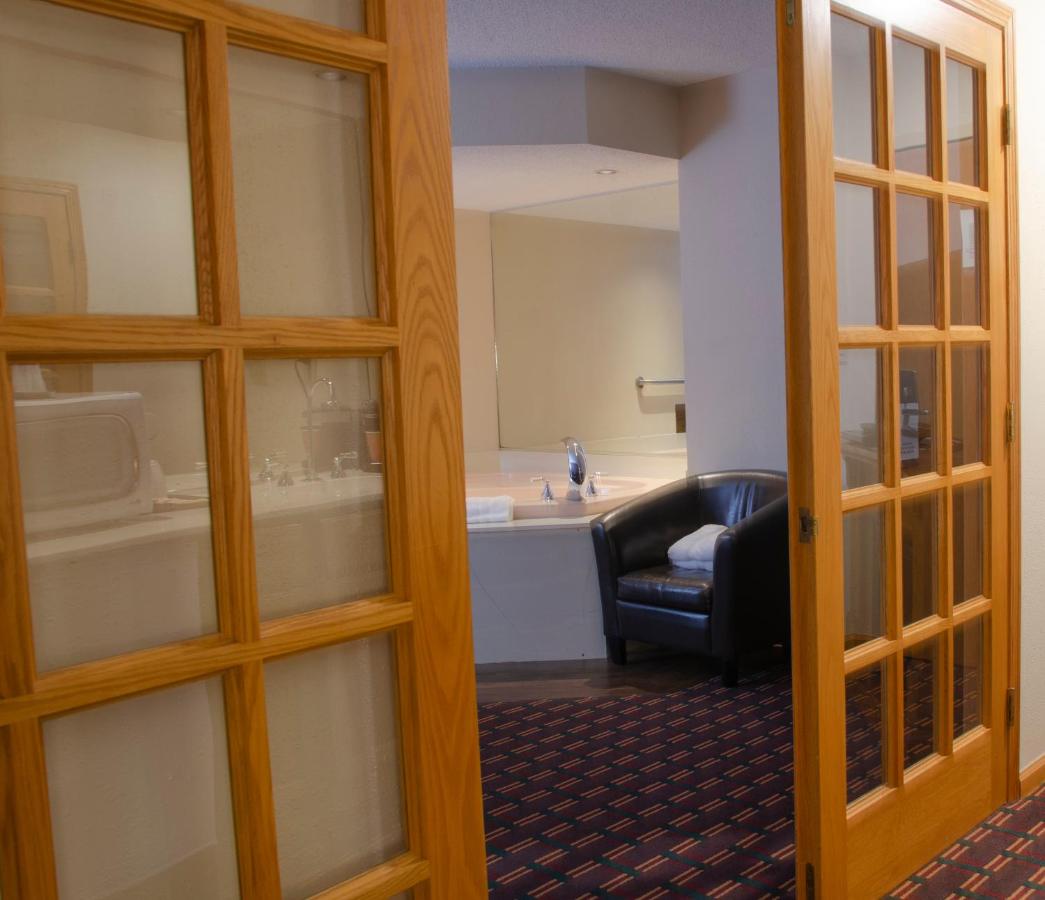| Harrington Inn