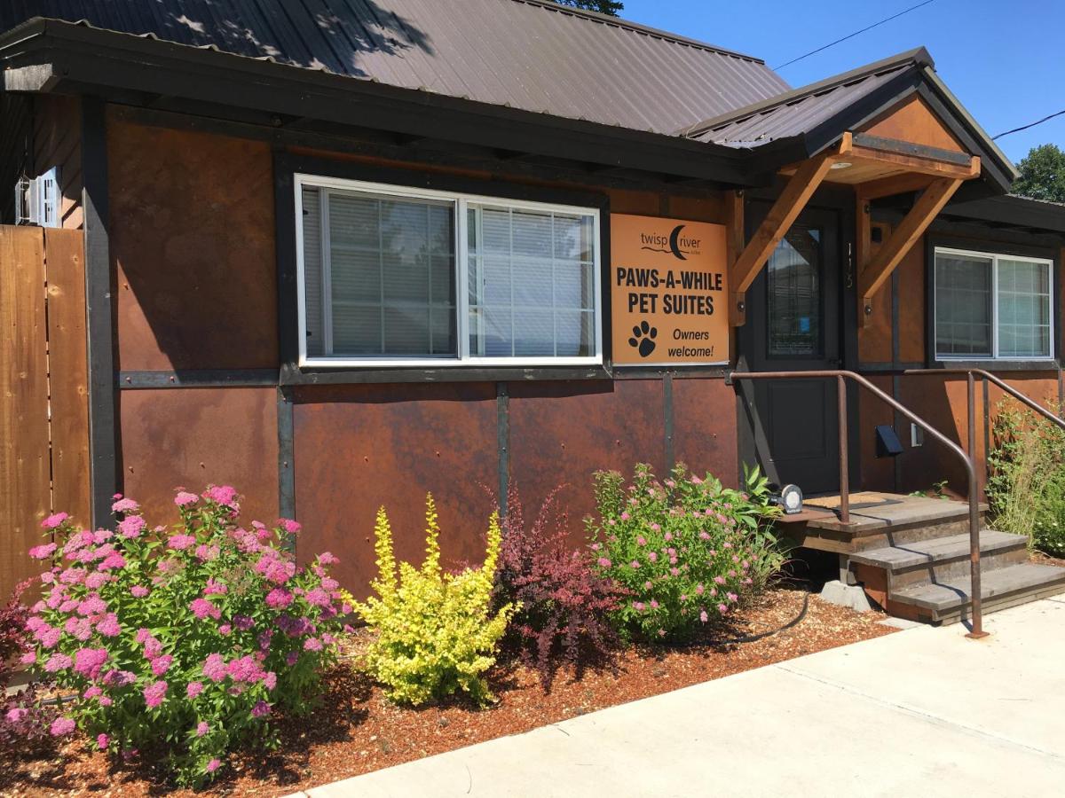| Twisp River Suites
