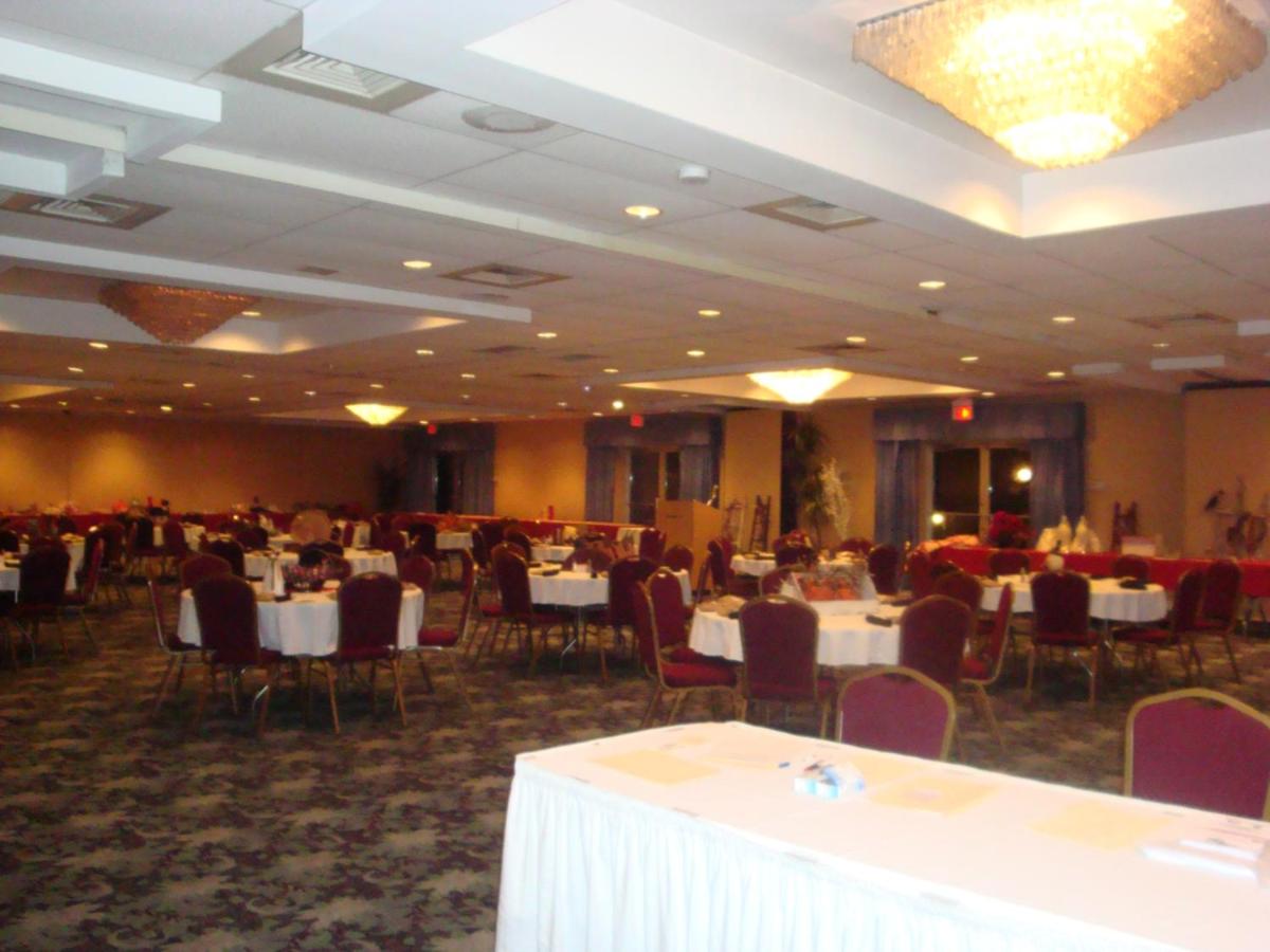 | Americourt Extended Stays