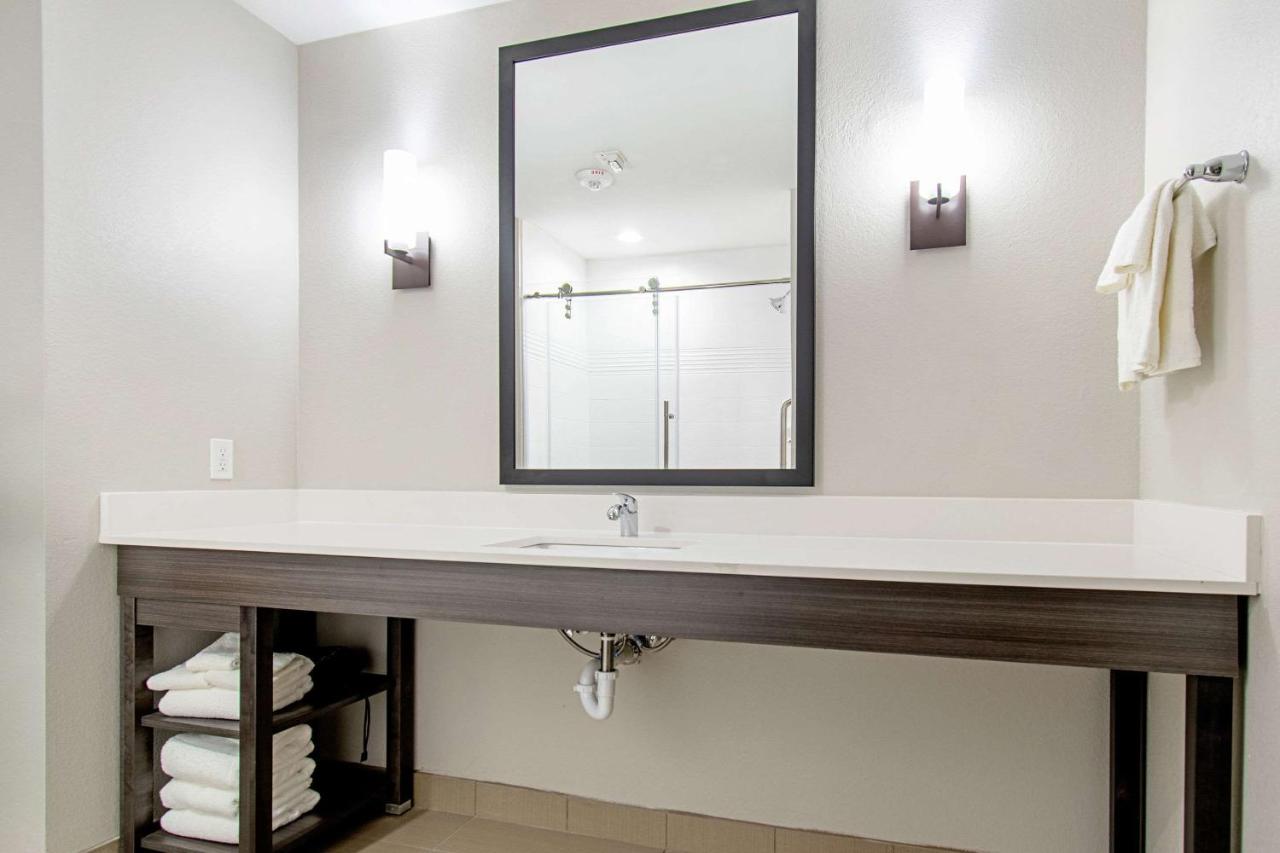 King Suite - Non-Smoking at Comfort Suites Humble Houston IAH