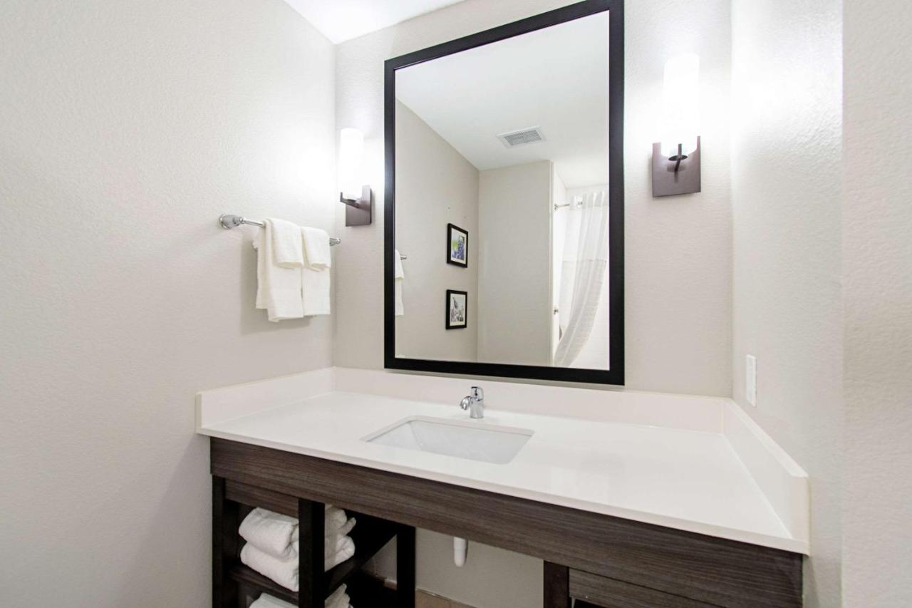Queen Suite with Two Queen Beds - Non-Smoking at Comfort Suites Humble Houston IAH