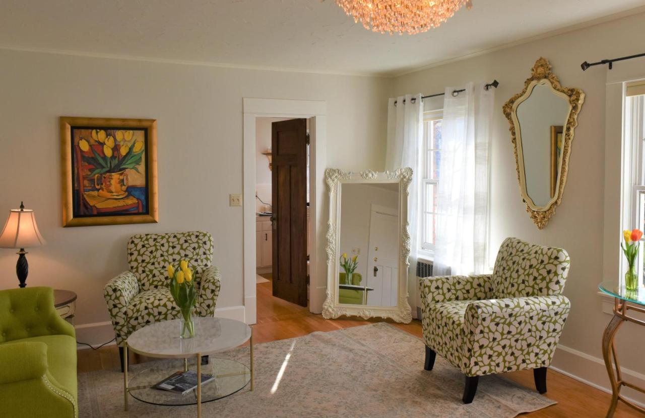 | Warm Springs Inn & Winery