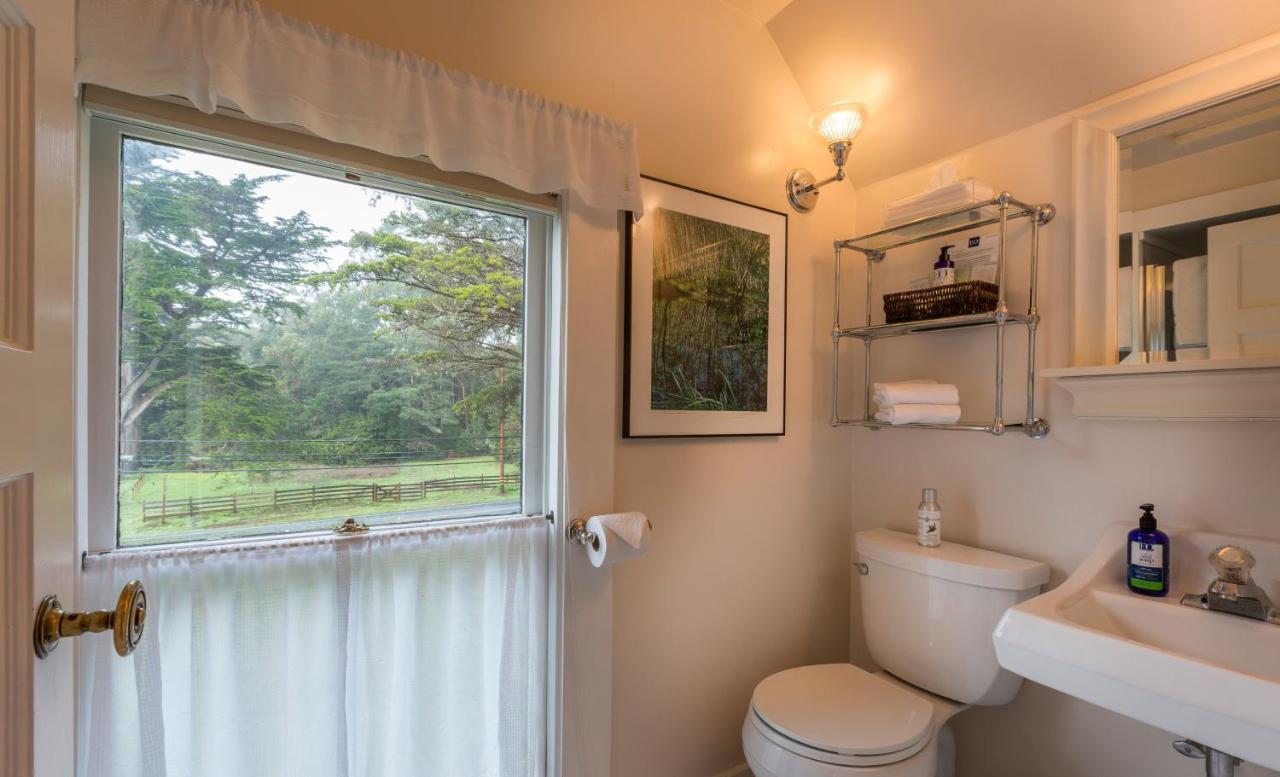 Queen Room with Sea View at SCP Mendocino Inn and Farm