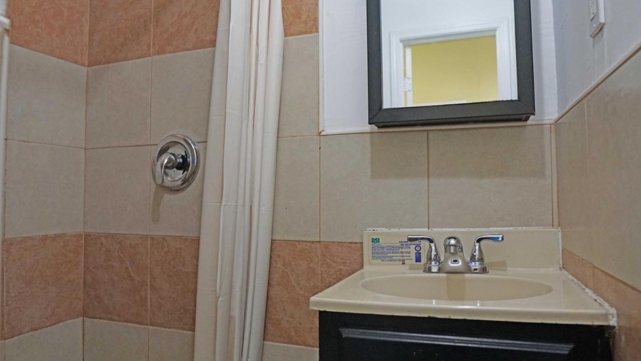  | Antonio Hotel - Downtown Los Angeles, near Hollywood