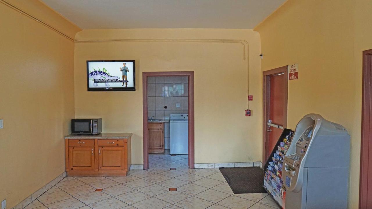  | Antonio Hotel - Downtown Los Angeles, near Hollywood
