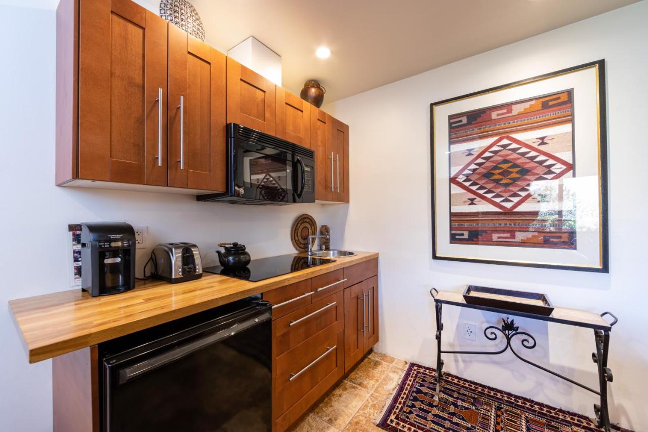 Superior One-Bedroom Suite at A Sunset Chateau