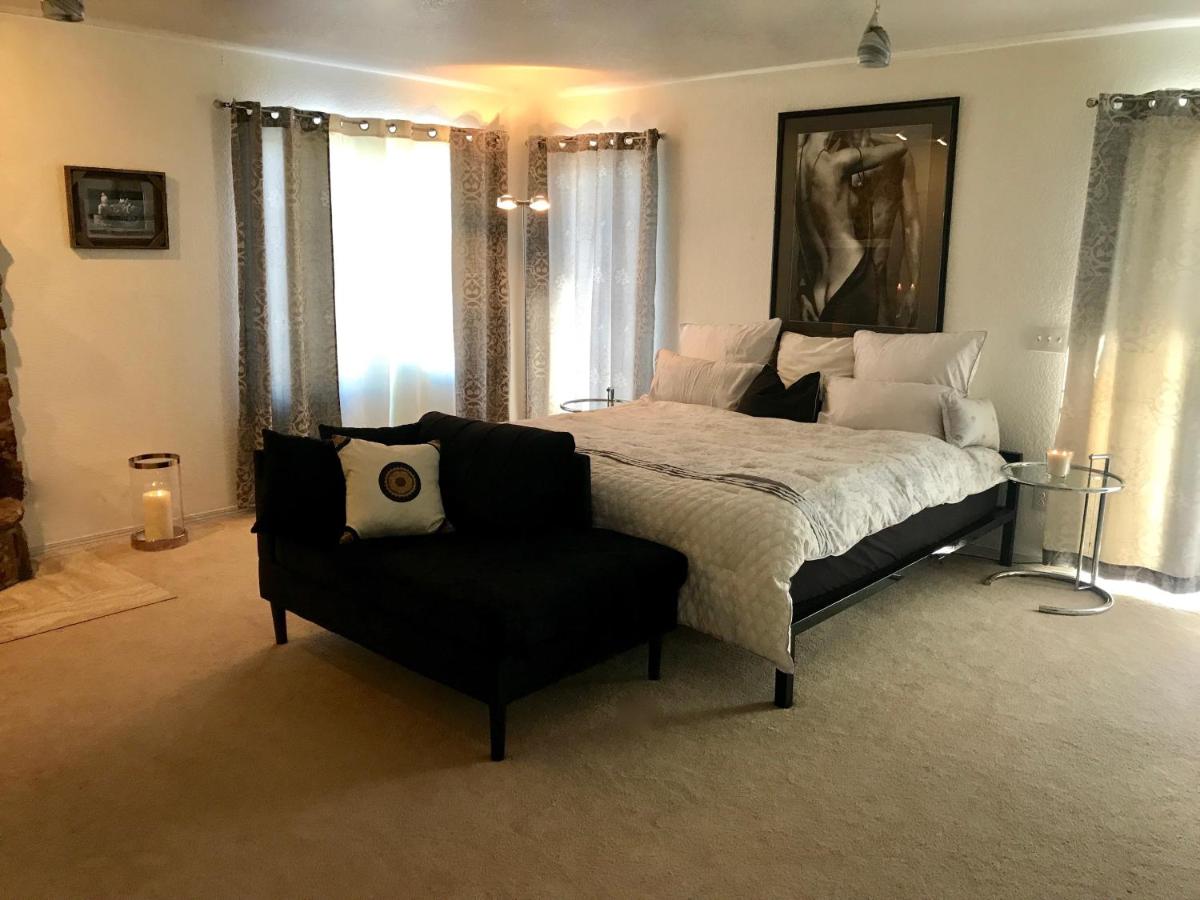| Double G Ranch & Guestlodge