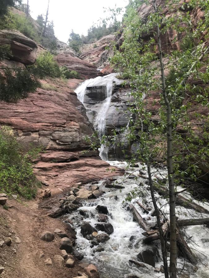| Double G Ranch & Guestlodge