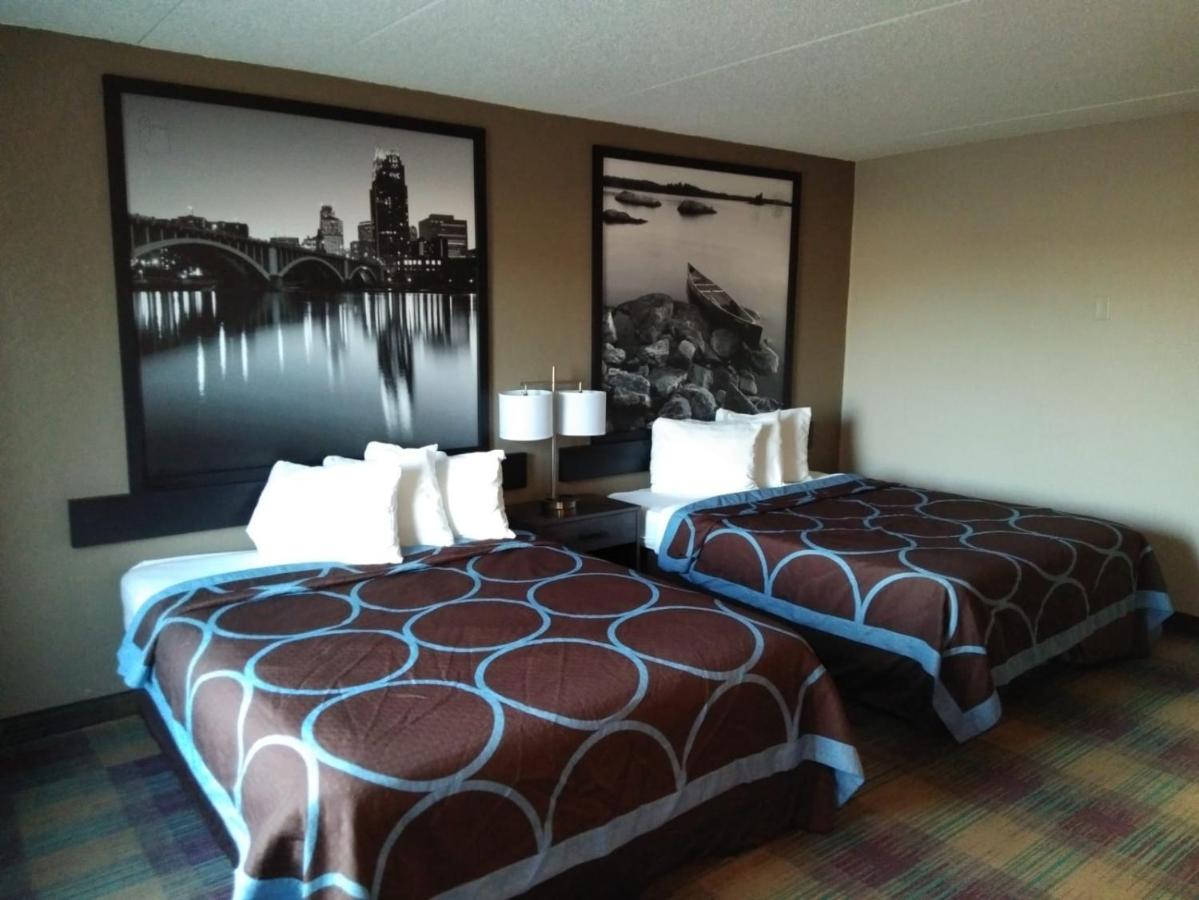 Queen Room with Two Queen Beds - Non-Smoking at Super 8 by Wyndham Glenwood