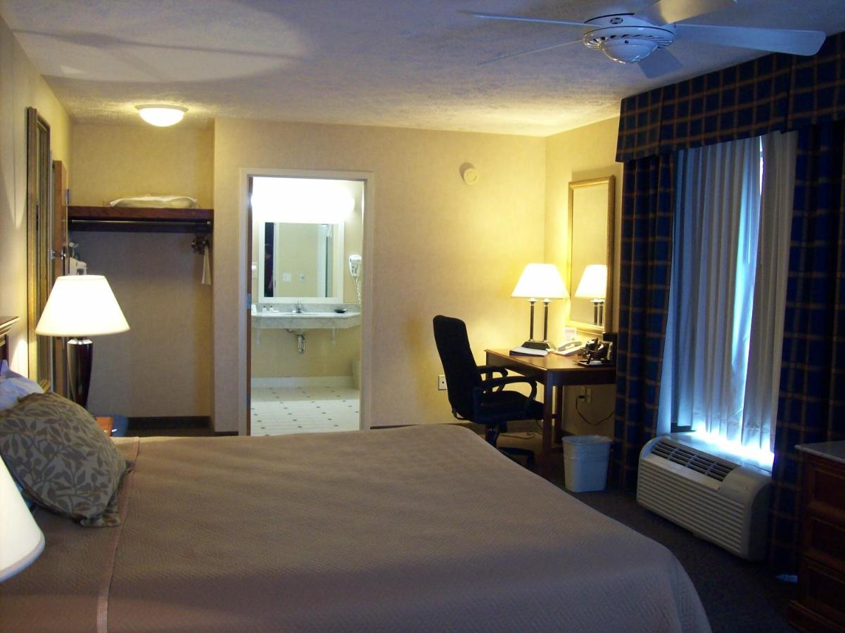 King Room - Non-Smoking at 1863 Inn of Gettysburg
