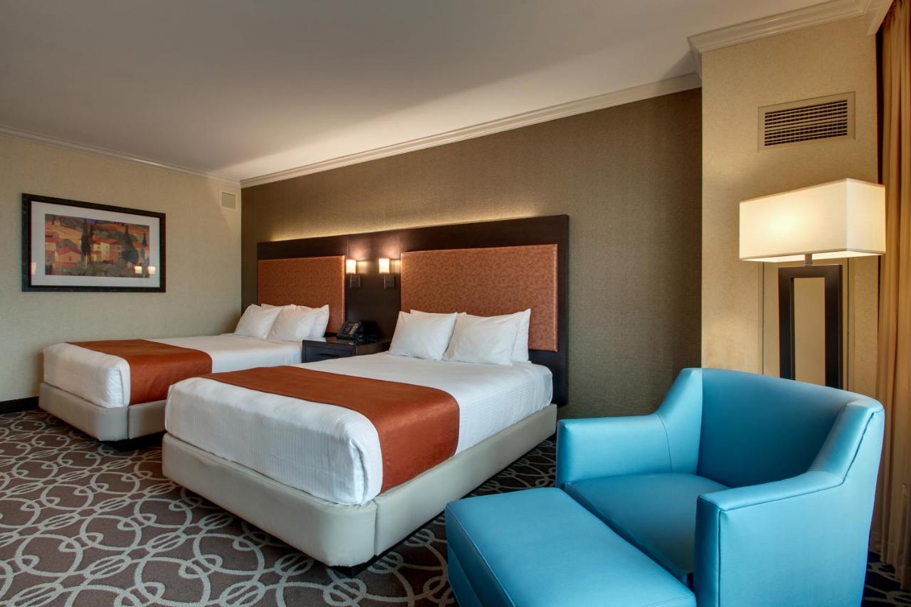 | Argosy Casino Hotel & Spa