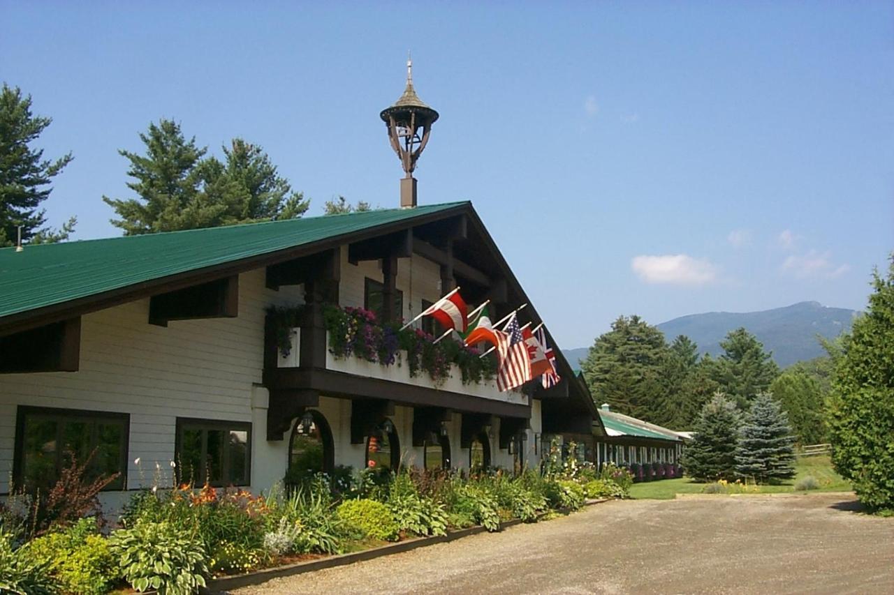 | Northern Lights Lodge