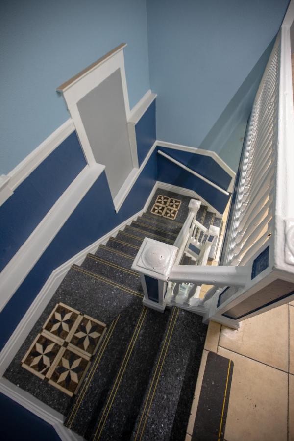 | Sunnyside Hotel-Downtown San Francisco