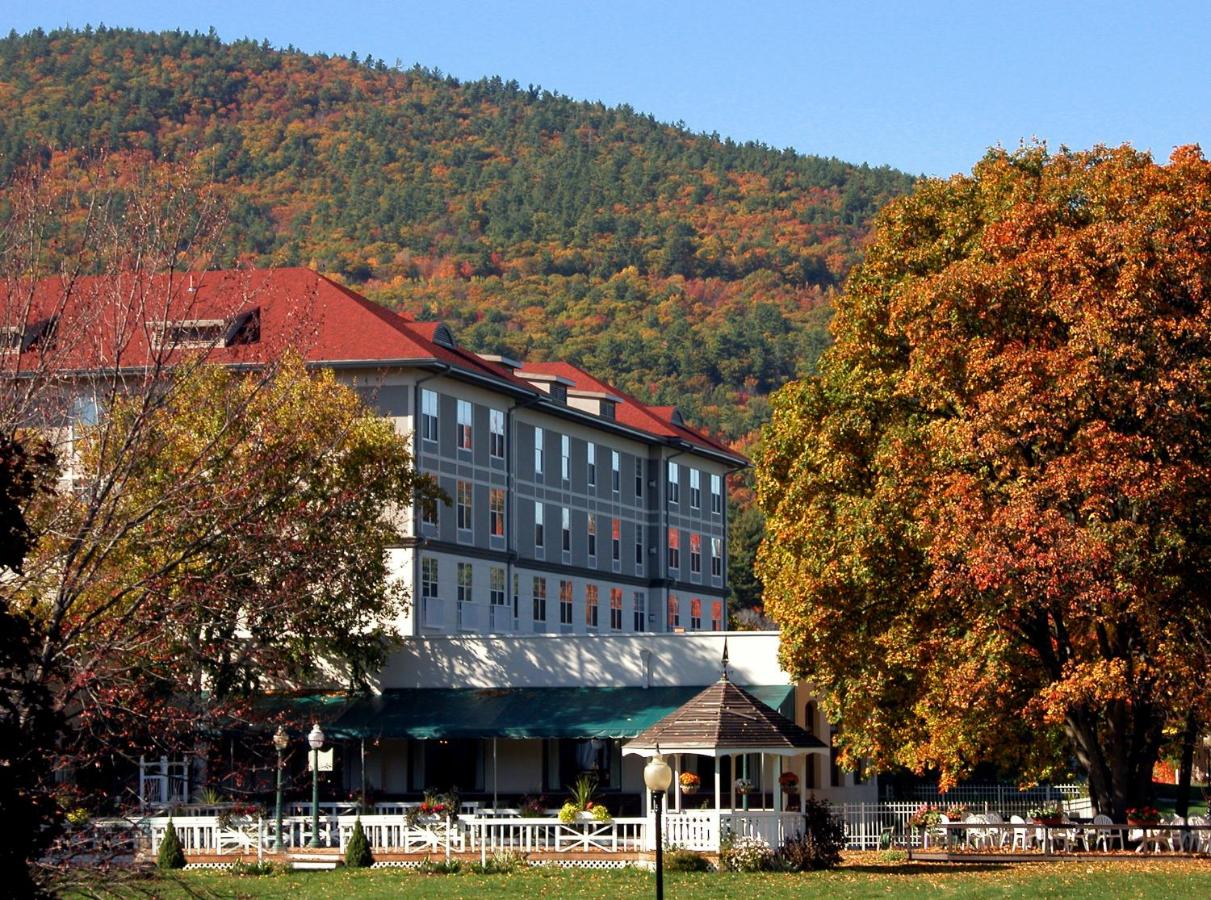 | Fort William Henry Hotel