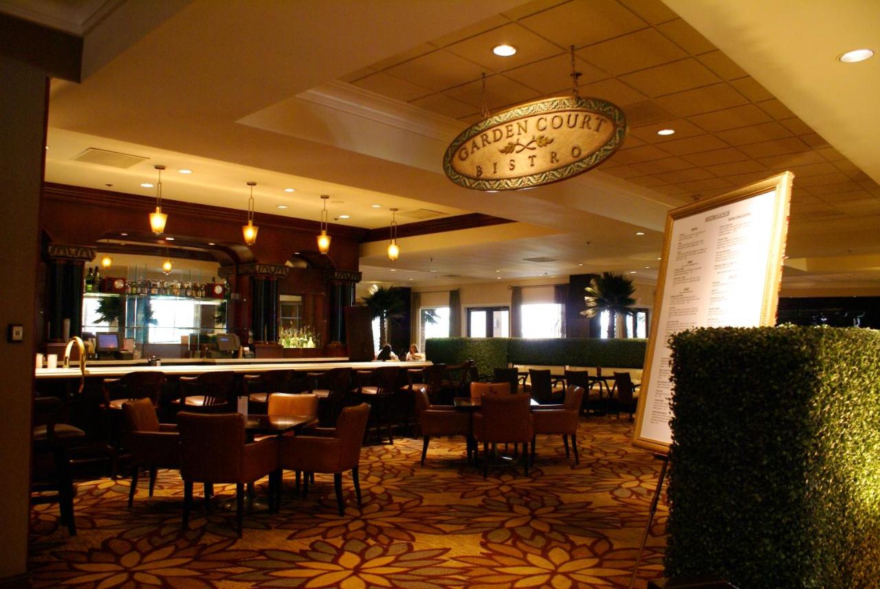 | Anaheim Majestic Garden Hotel