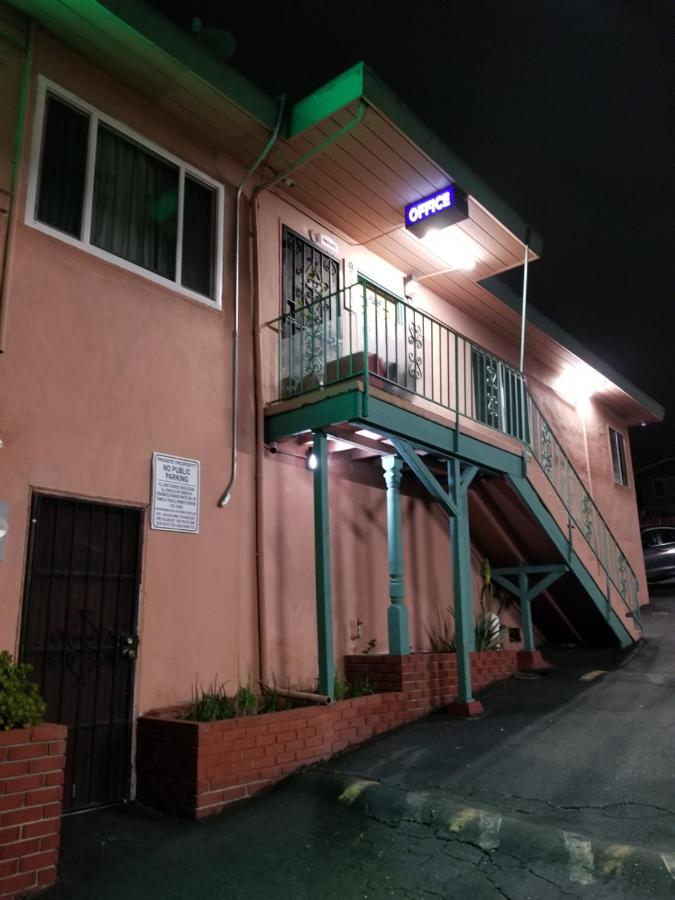 | TRAVIS LODGE MOTEL 16