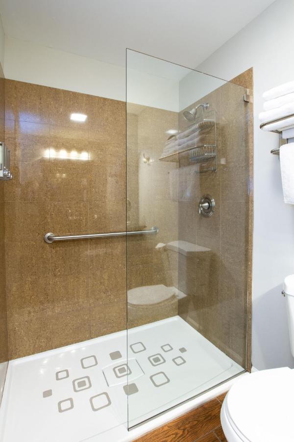 | The Dahlonega Square Hotel & Villas