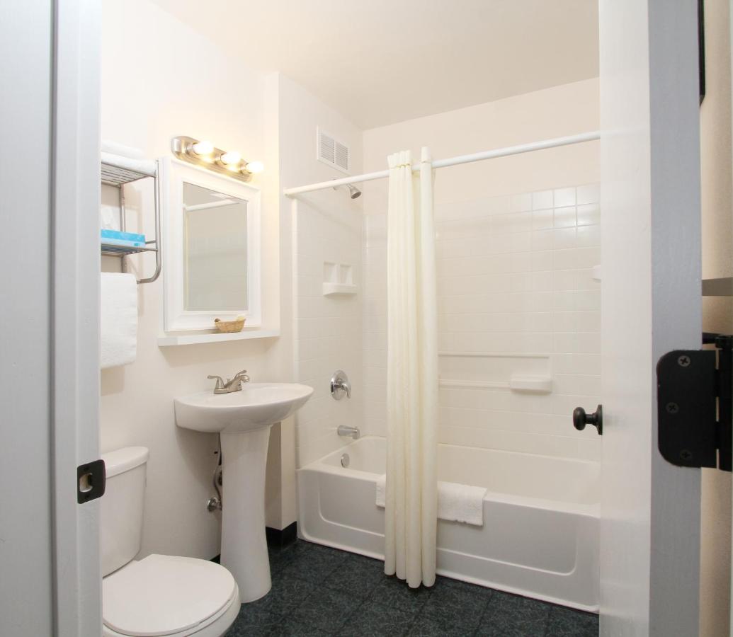 Double Room with Two Double Beds at Winners Inn Casino