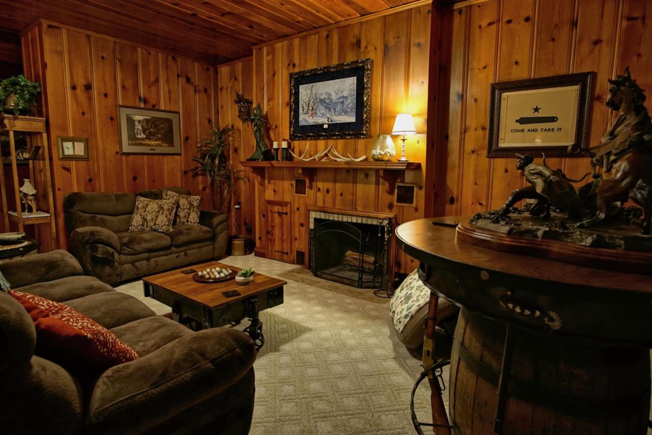 | Live Oak B&B