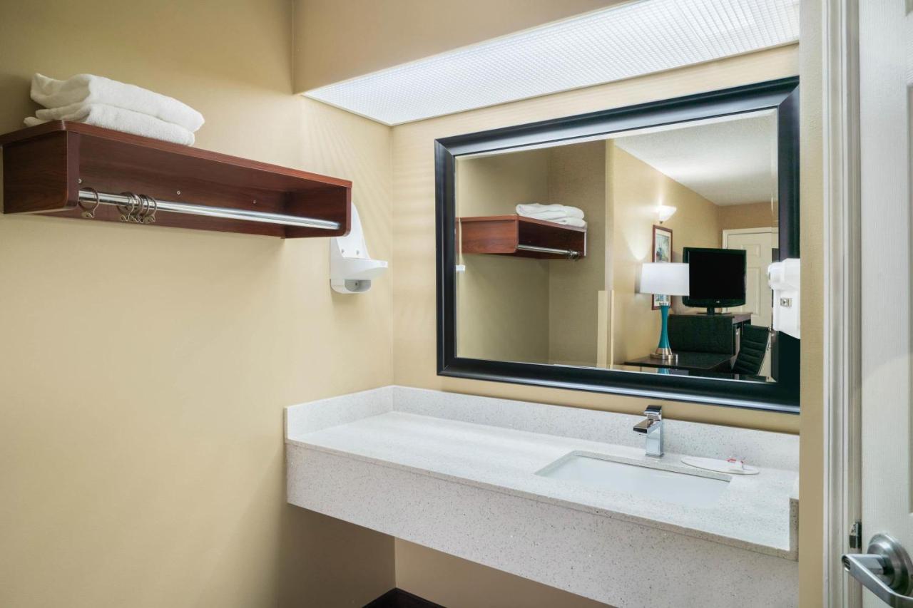 Double Room with Two Double Beds - Non-Smoking at Baymont by Wyndham Prattville/Montgomery