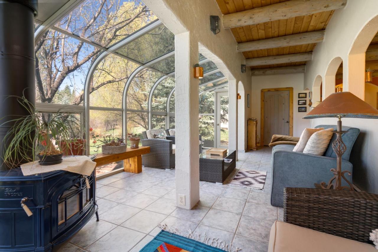  | Mariposa Lodge Bed and Breakfast