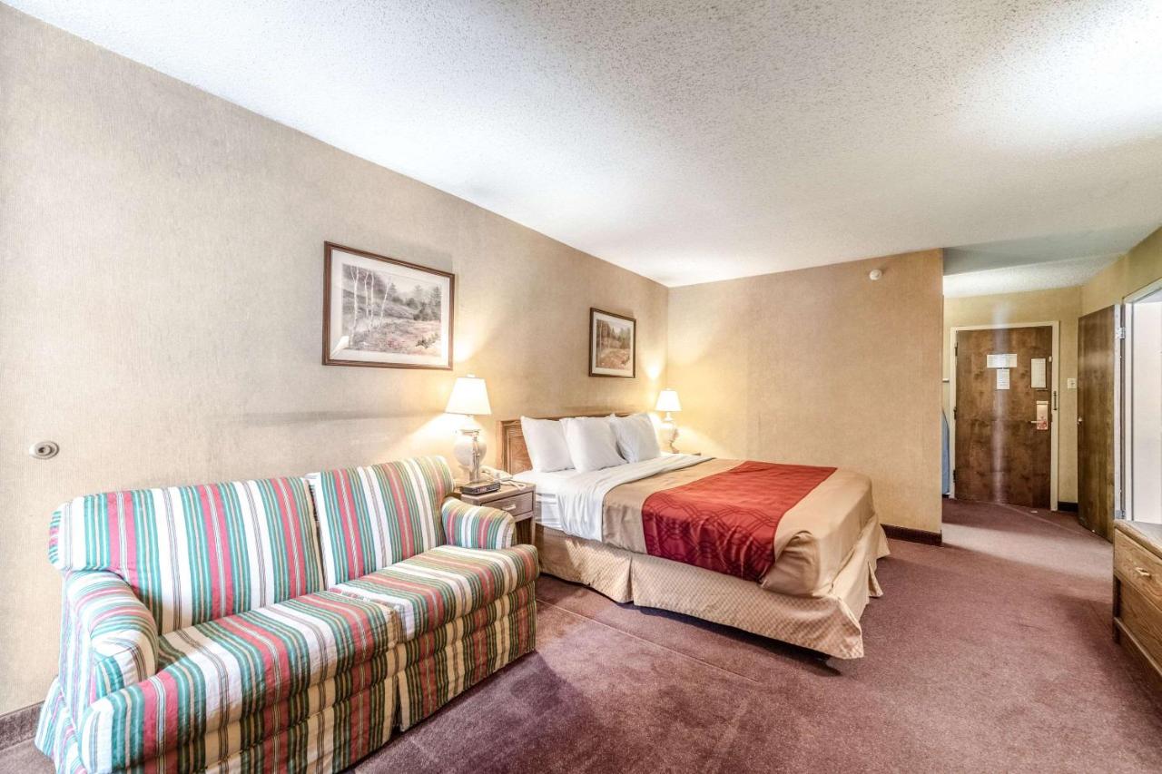 | Econo Lodge
