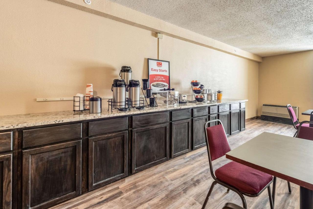 | Econo Lodge