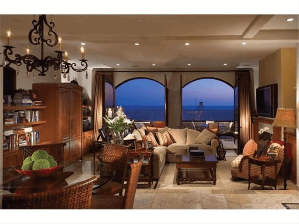 | Villa Jacqueline