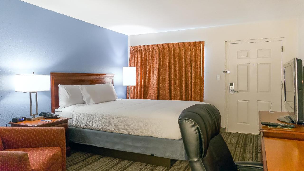  | Hotel South Tampa & Suites