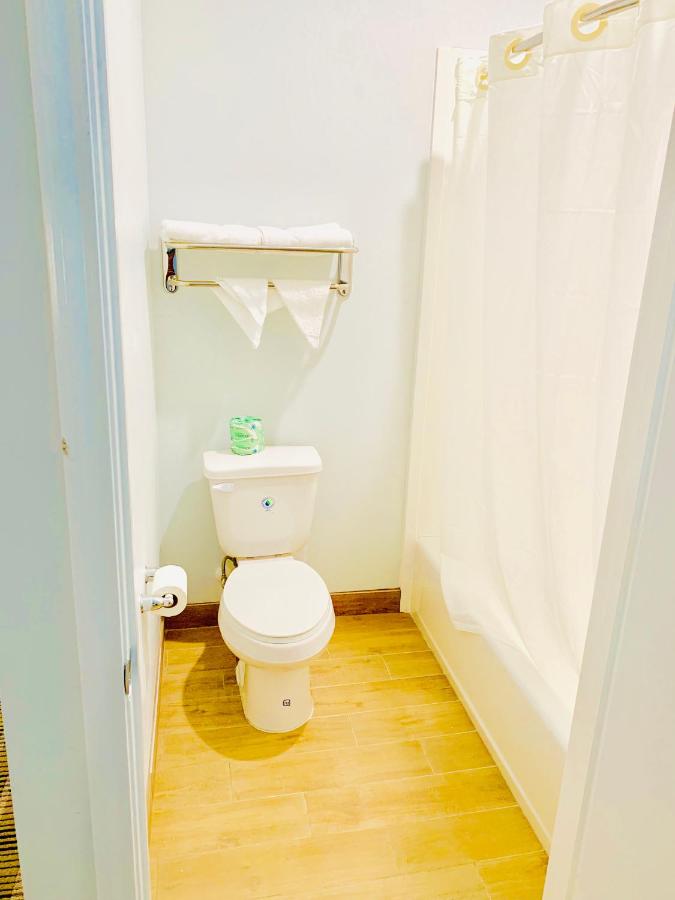 | Americas Best Value Inn & Suites