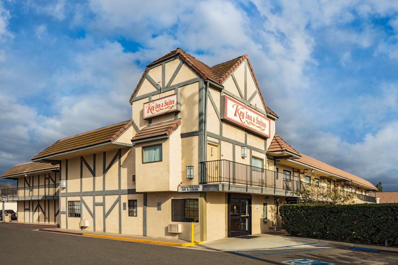 | Key Inn and Suites