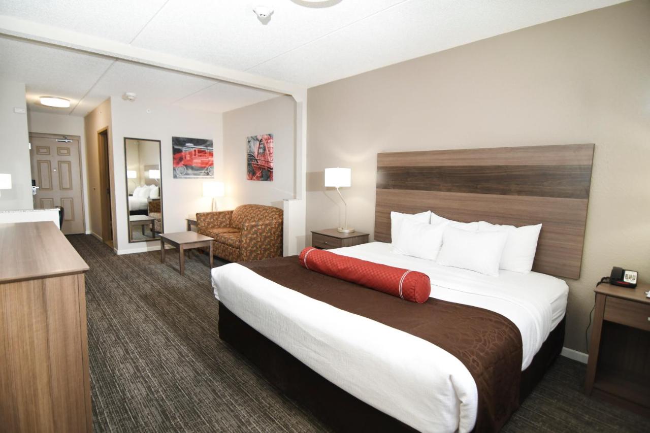 Room #25308916 at Best Western Plus Sandusky Hotel & Suites