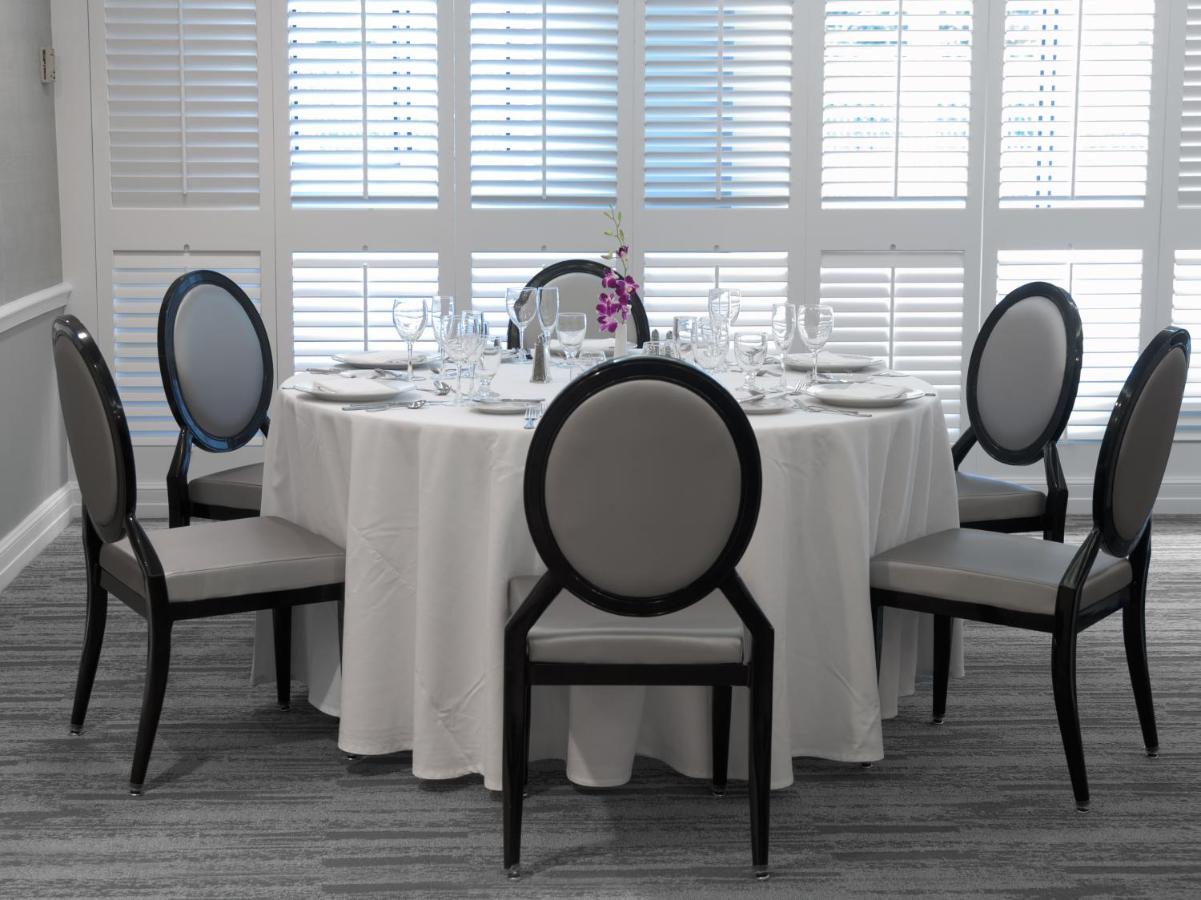 | State Plaza Hotel