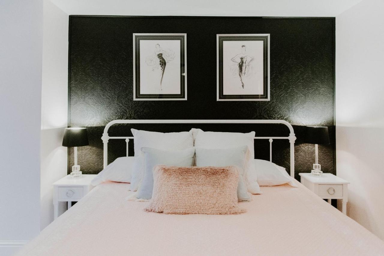 | Georges on York B&B