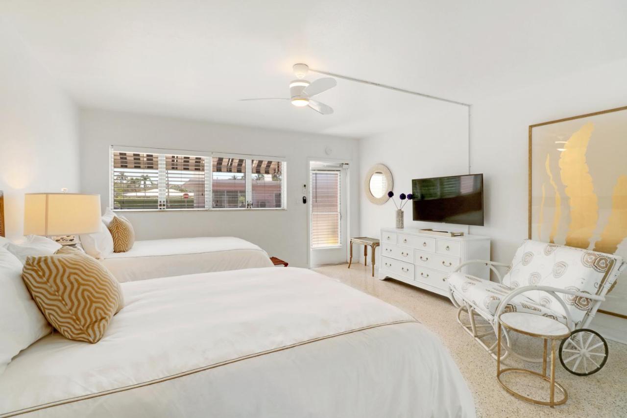 Deluxe Queen Room at The Gondolier Inn