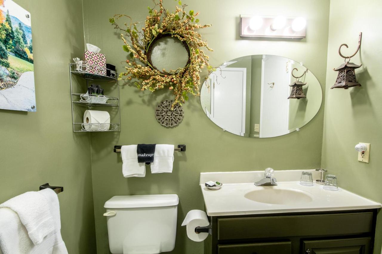  | Oak Hill Bed & Breakfast