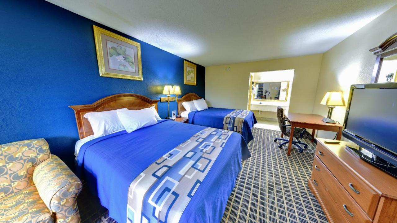  | Dahlonega Mountain Inn