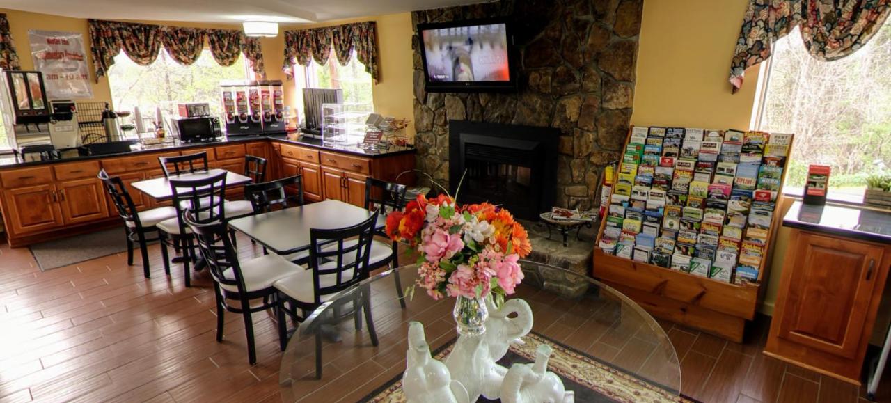  | Dahlonega Mountain Inn